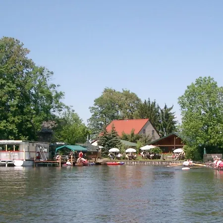 Ferien Am * Schwerin (Brandenburg)